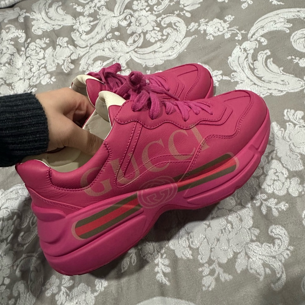 Gucci rhyton pink vintage logo